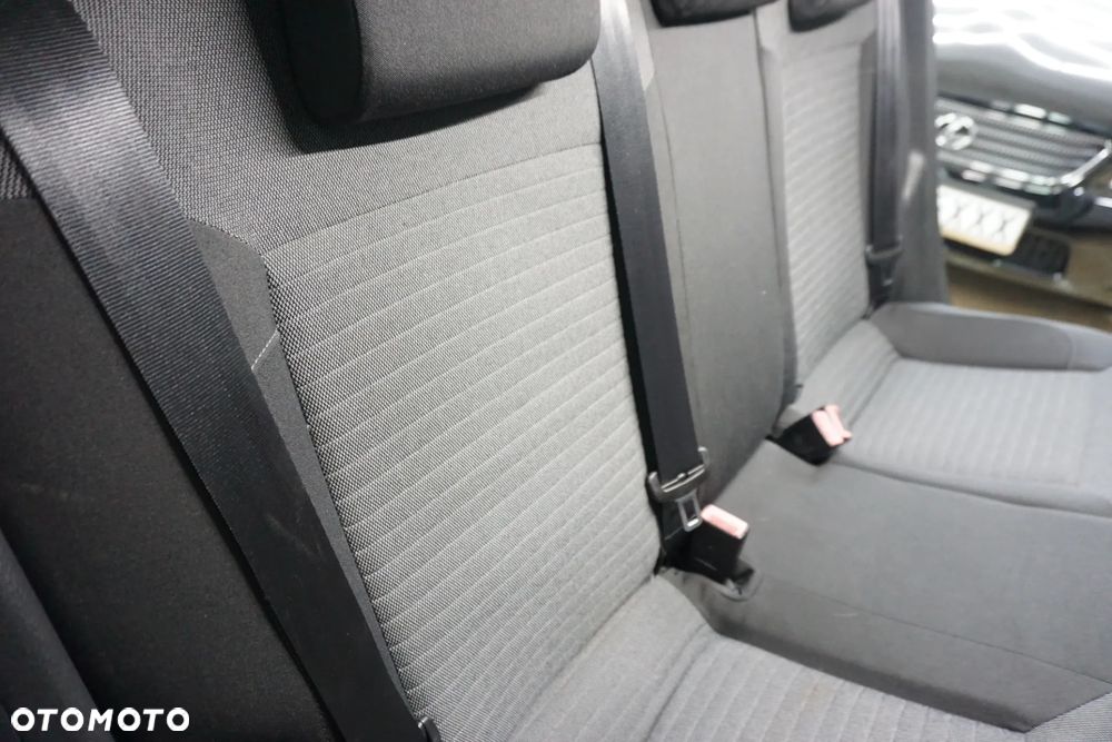 Volkswagen Polo 1.4 16V Comfortline - 24