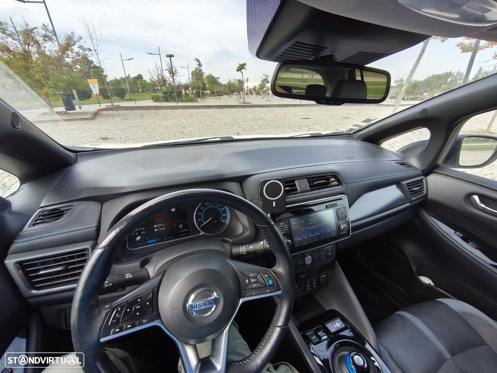 Nissan Leaf - 12
