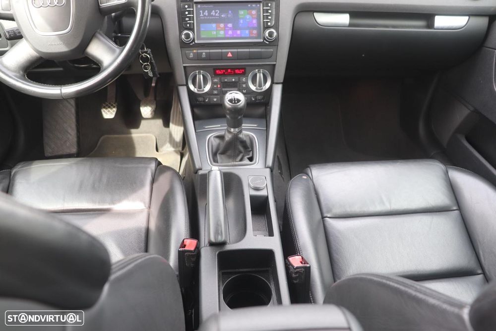 Audi A3 Sportback 1.6 TDI DPF Attraction - 4