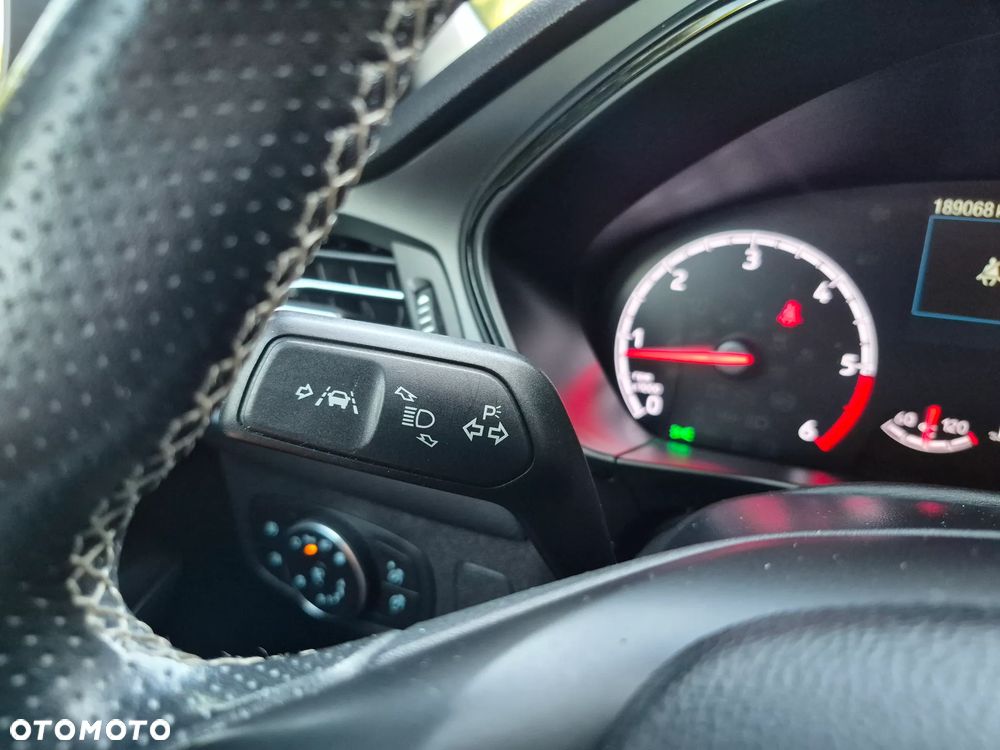 Ford Focus 2.0 EcoBlue ST - 23