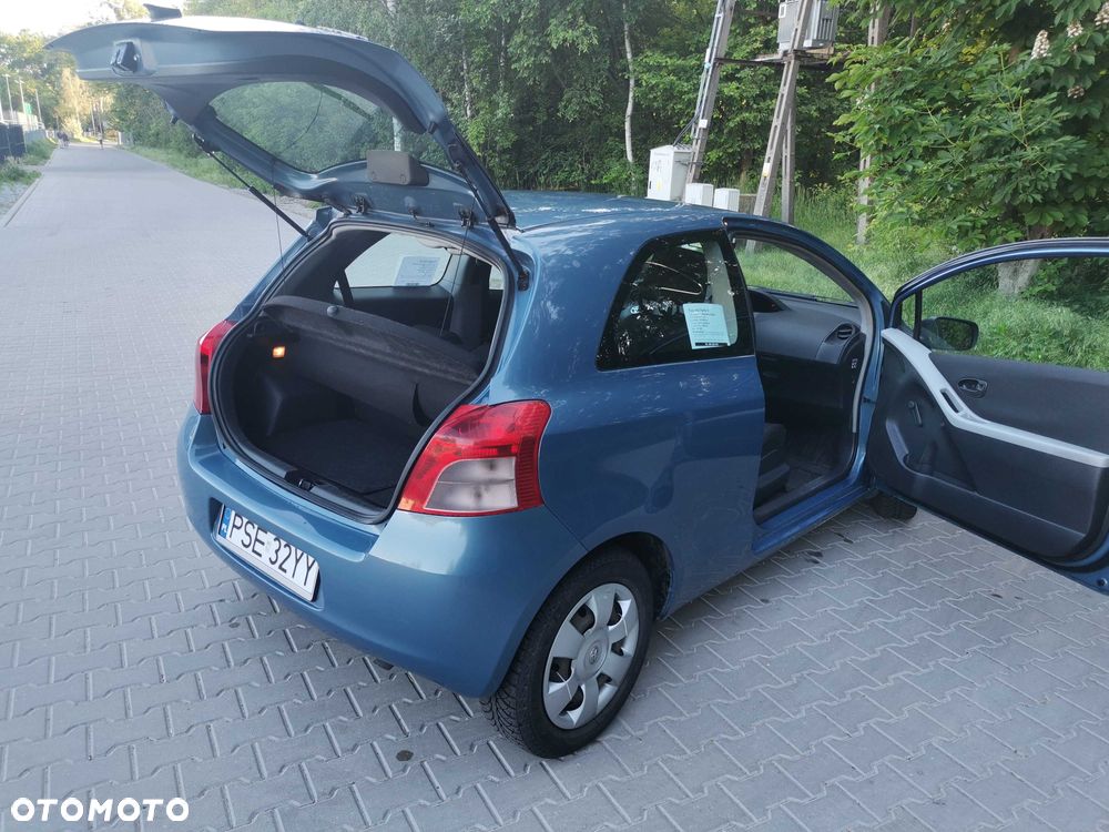 Toyota Yaris - 2