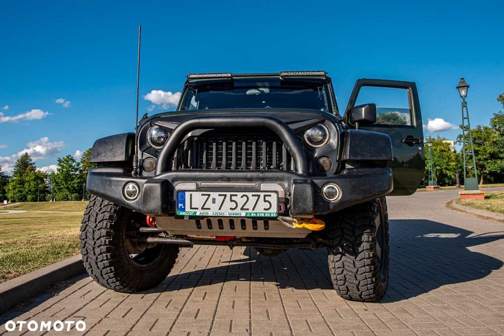 Jeep Wrangler - 2