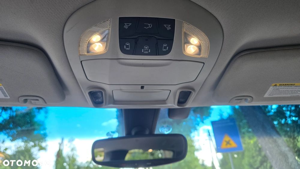 Chrysler Pacifica - 19
