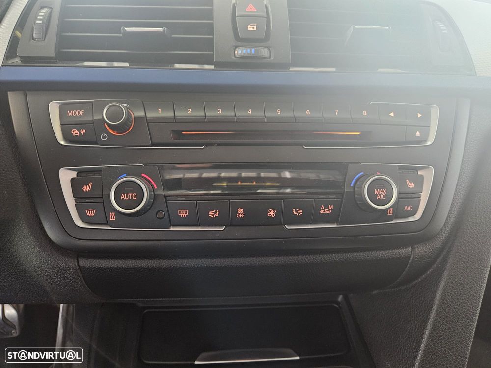BMW 320 d Pack M - 22