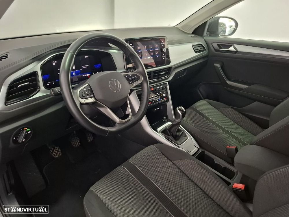 VW T-Roc 1.0 TSI Urban - 12