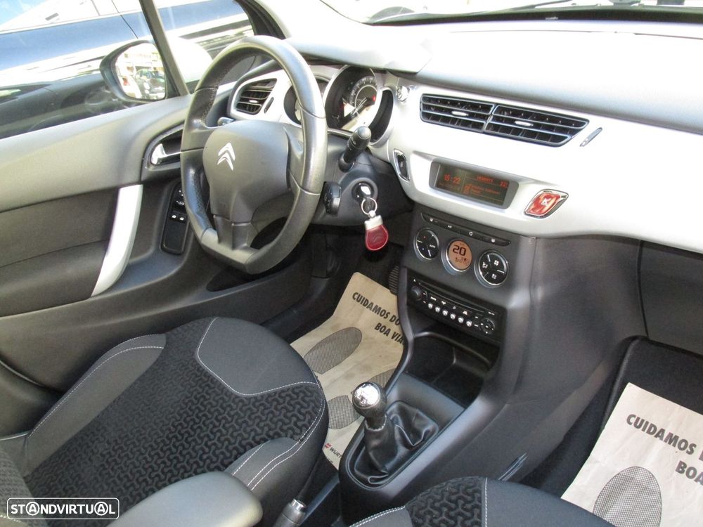 Citroën C3 1.4 HDi Exclusive Airdream - 17