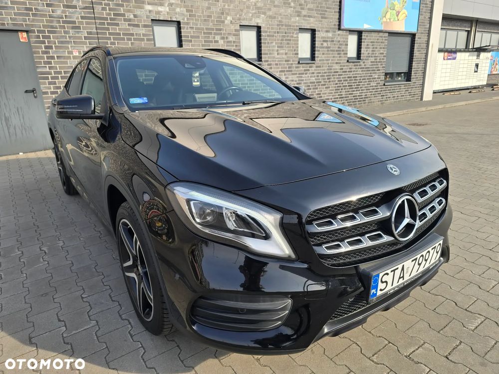 Mercedes-Benz GLA 200 7G-DCT AMG Line - 6