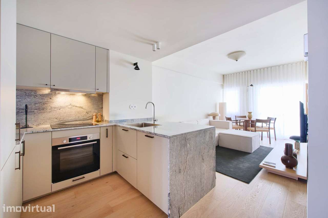 Apartamento em Rua Doutor António Cândido, Lisboa - Grande imagem: 4/49