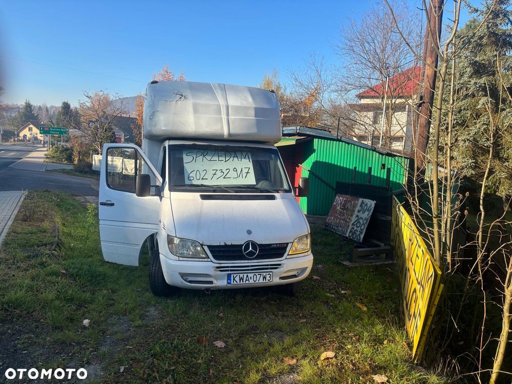 Mercedes-Benz Sprinter - 1