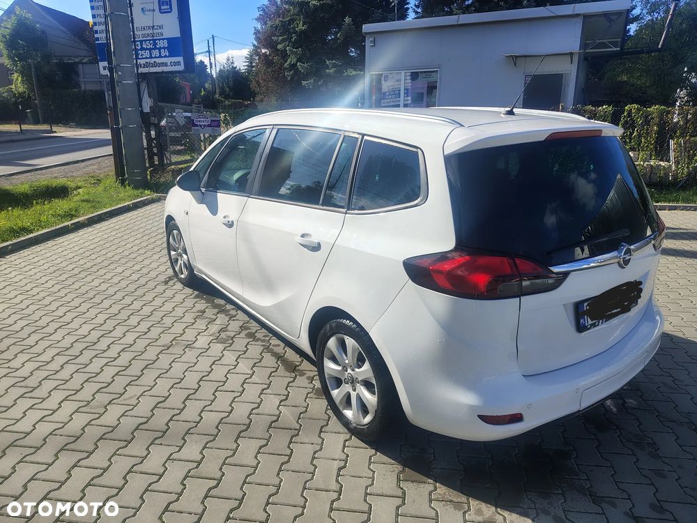 Opel Zafira - 17