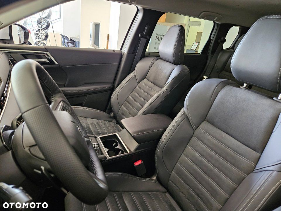 Mitsubishi Outlander - 7