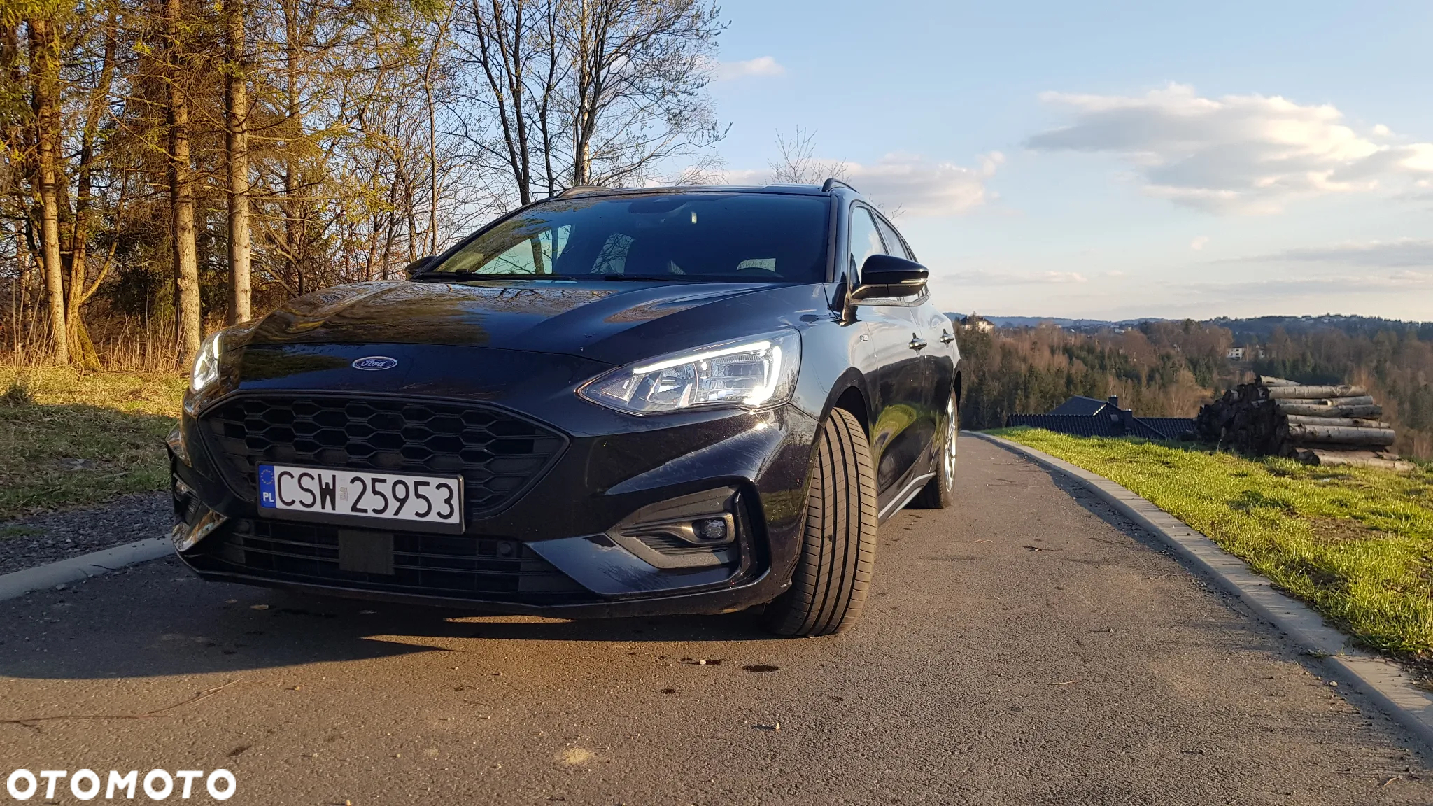 Ford Focus 1.0 EcoBoost Hybrid ST-LINE X - 3