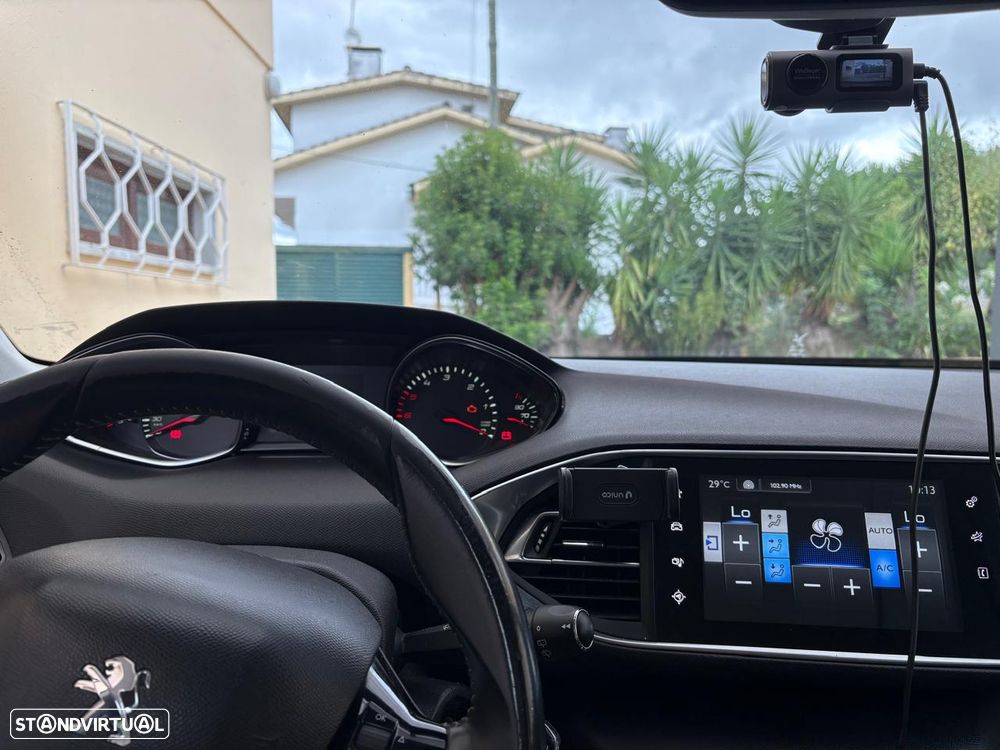 Peugeot 308 SW - 8