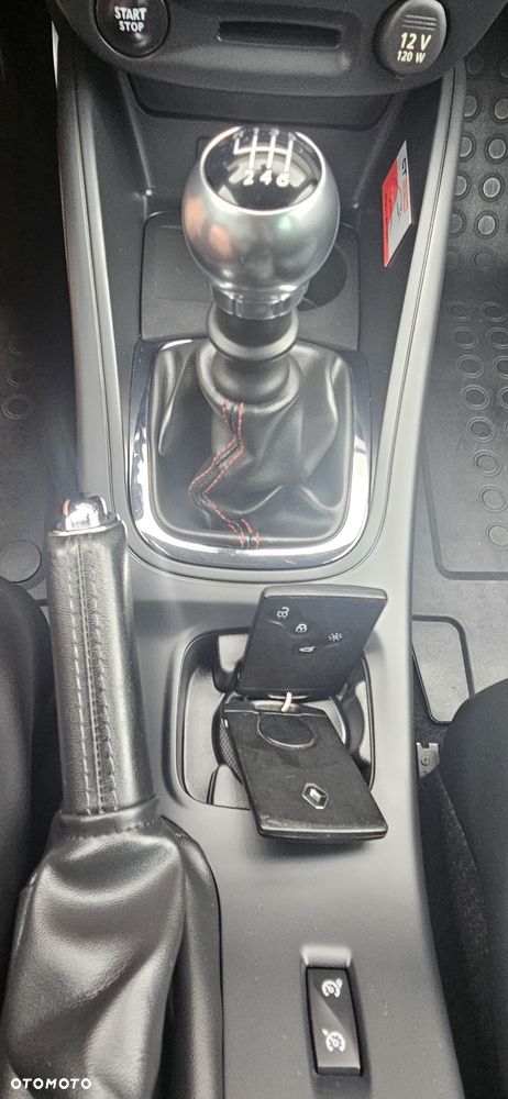 Renault Megane TCe 220 Start & Stop GTline 220 - 32