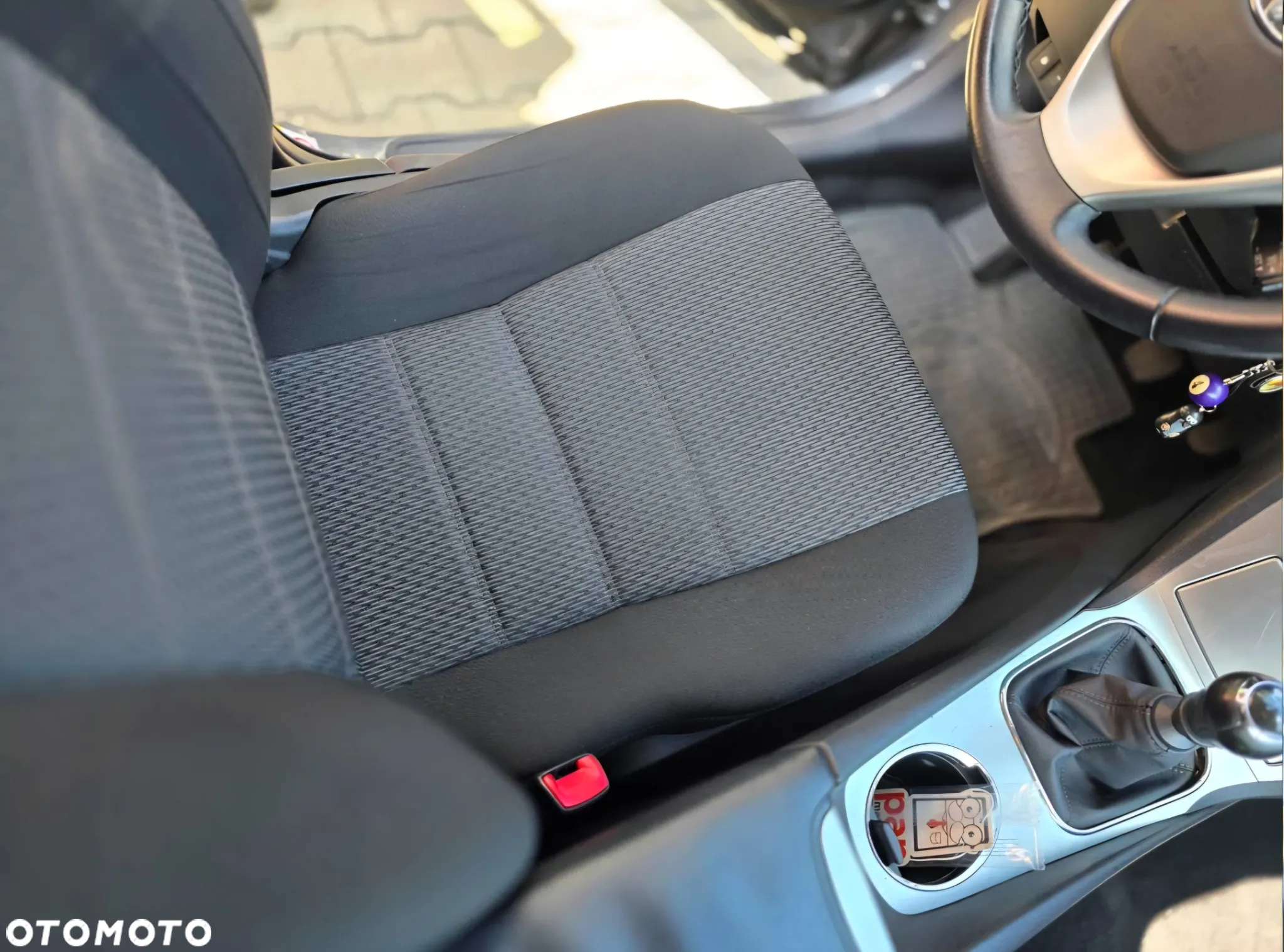 Toyota Avensis 1.8 Premium - 7