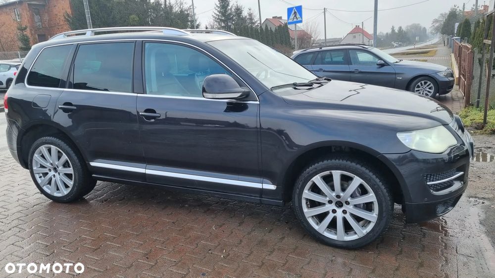 Volkswagen Touareg - 2