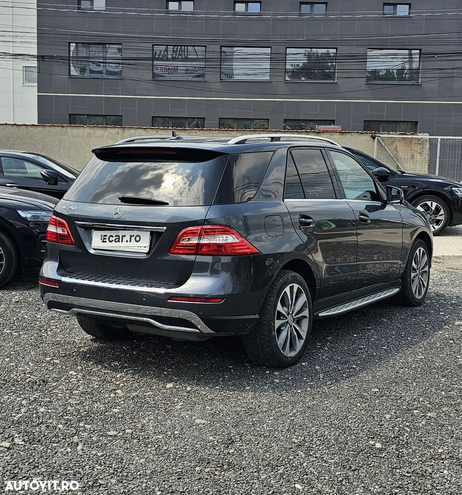 Mercedes-Benz ML 250 BlueTEC 4MATIC 7G-TRONIC - 4