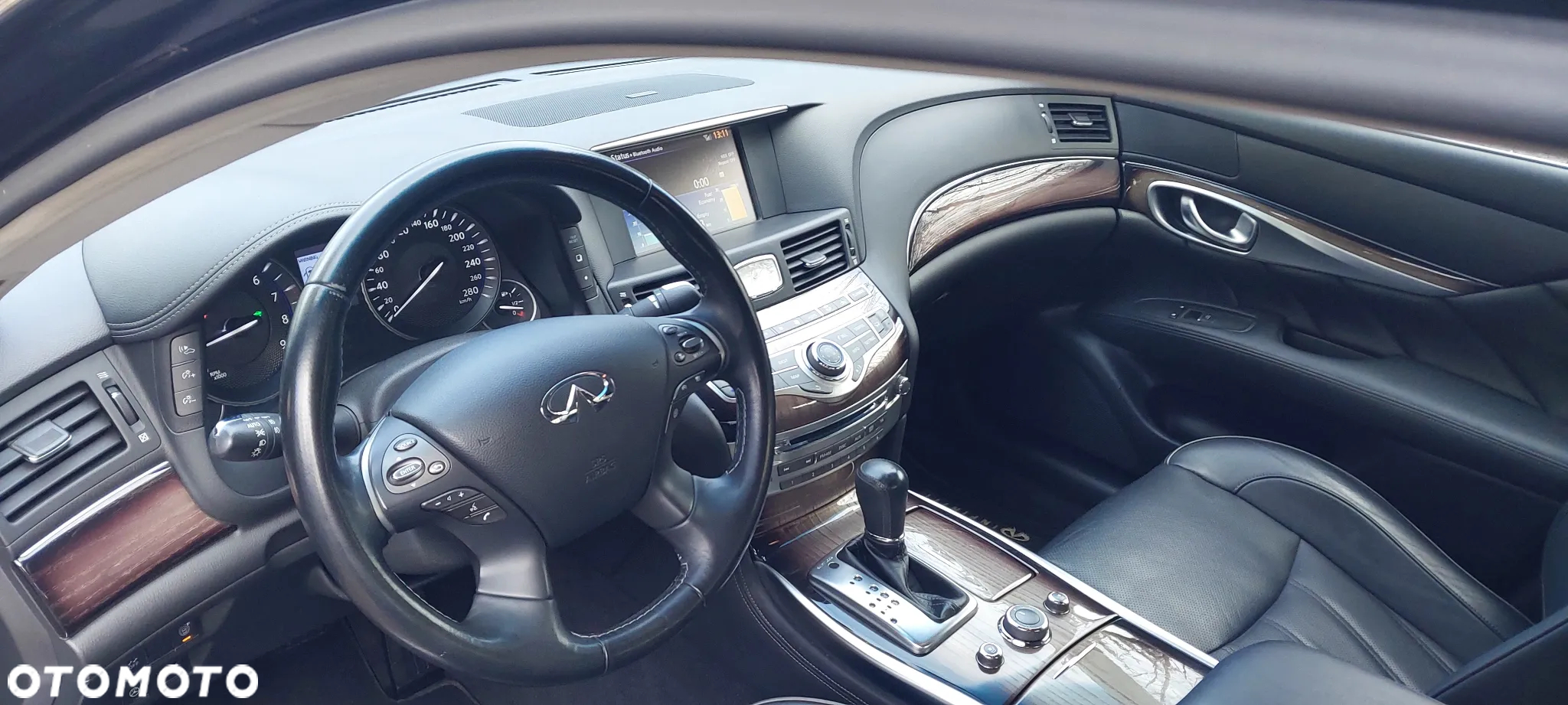 Infiniti Q70 Hybrid Premium Tech - 6