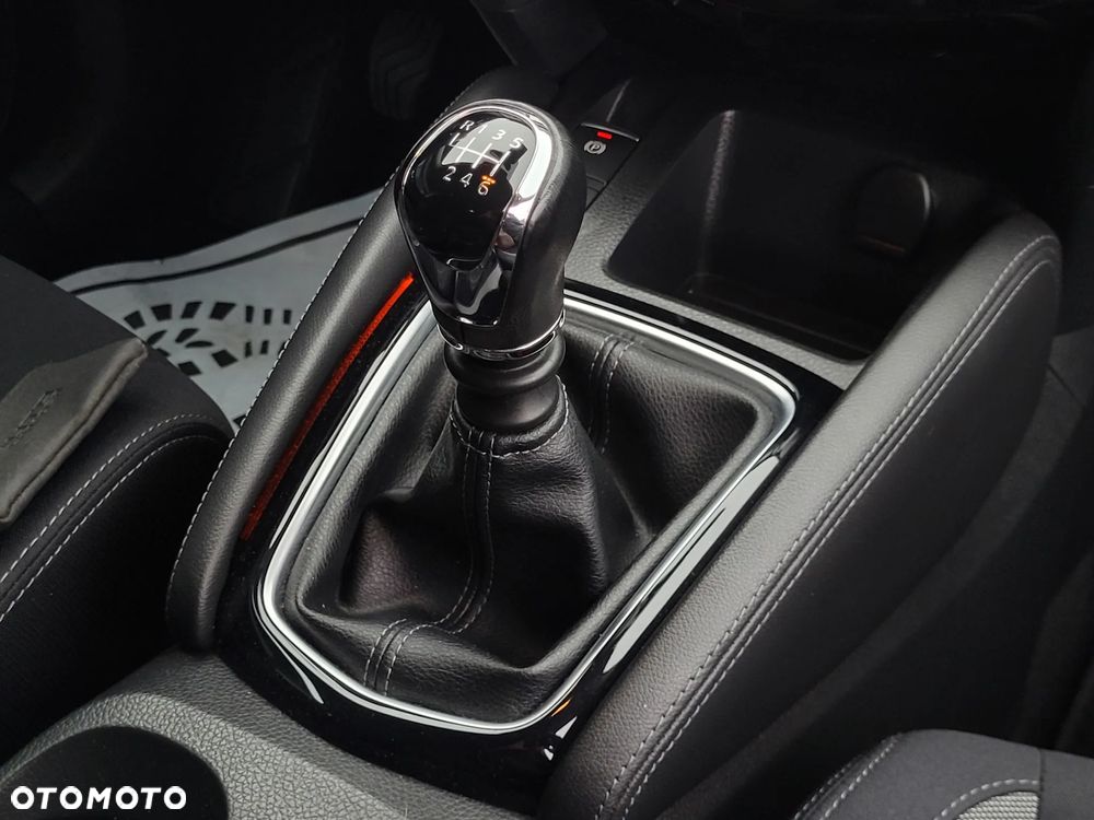 Nissan Qashqai 1.2 DIG-T N-Connecta - 21