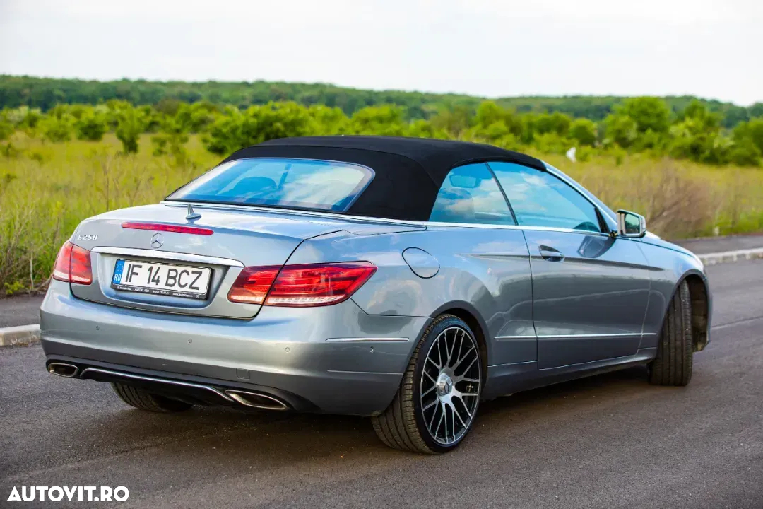 Mercedes-Benz E 250 Cabriolet Aut. - 2