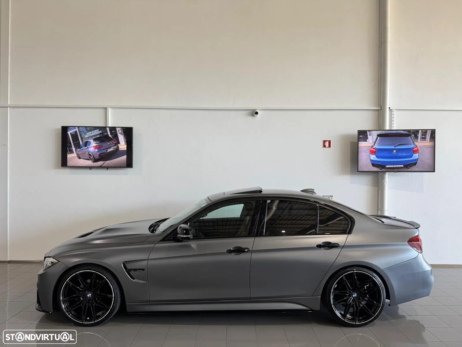 BMW 320 i Pack M - 17