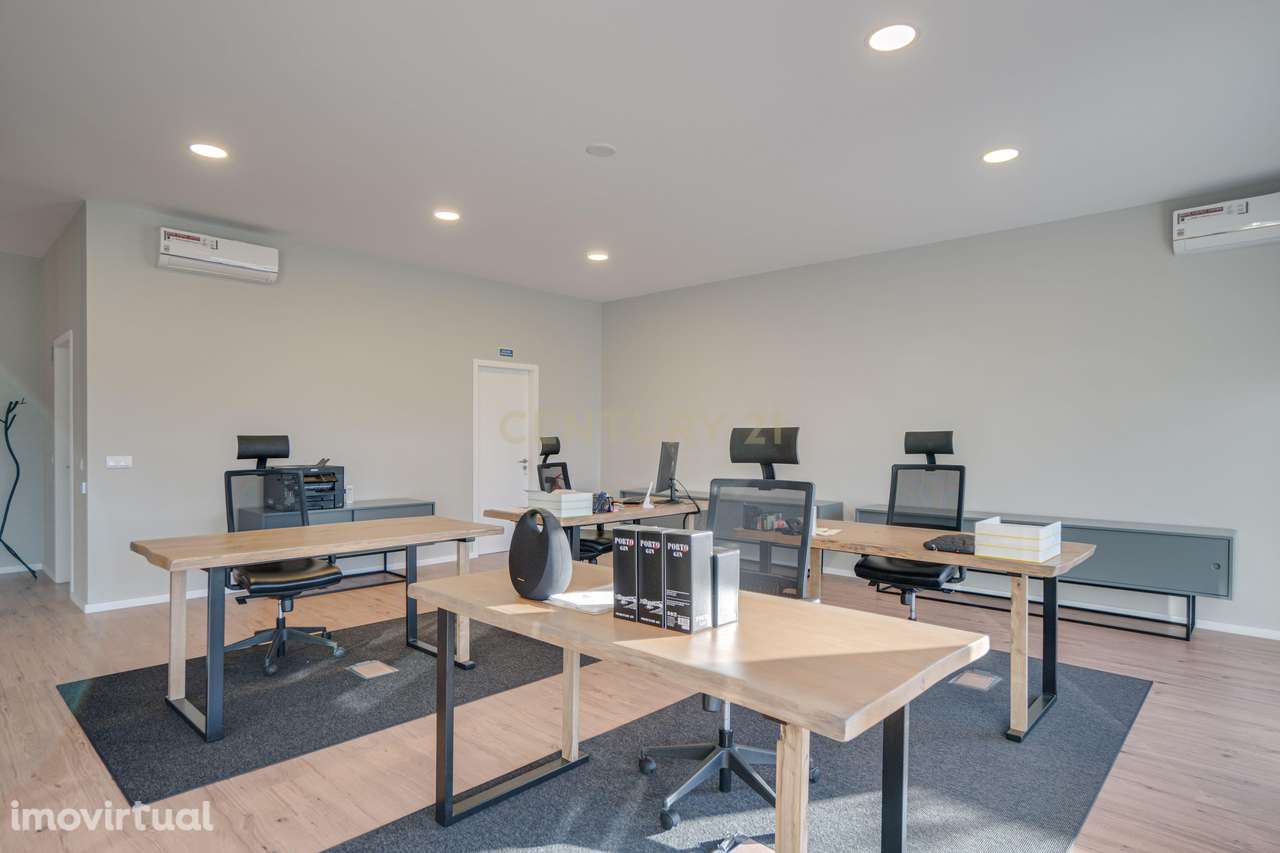 Loja de 207,80m2 como nova - Esmoriz - Grande imagem: 4/14