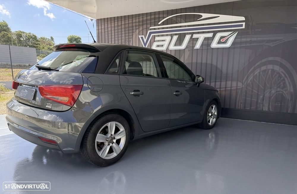Audi A1 Sportback 1.6 TDI S-line - 9