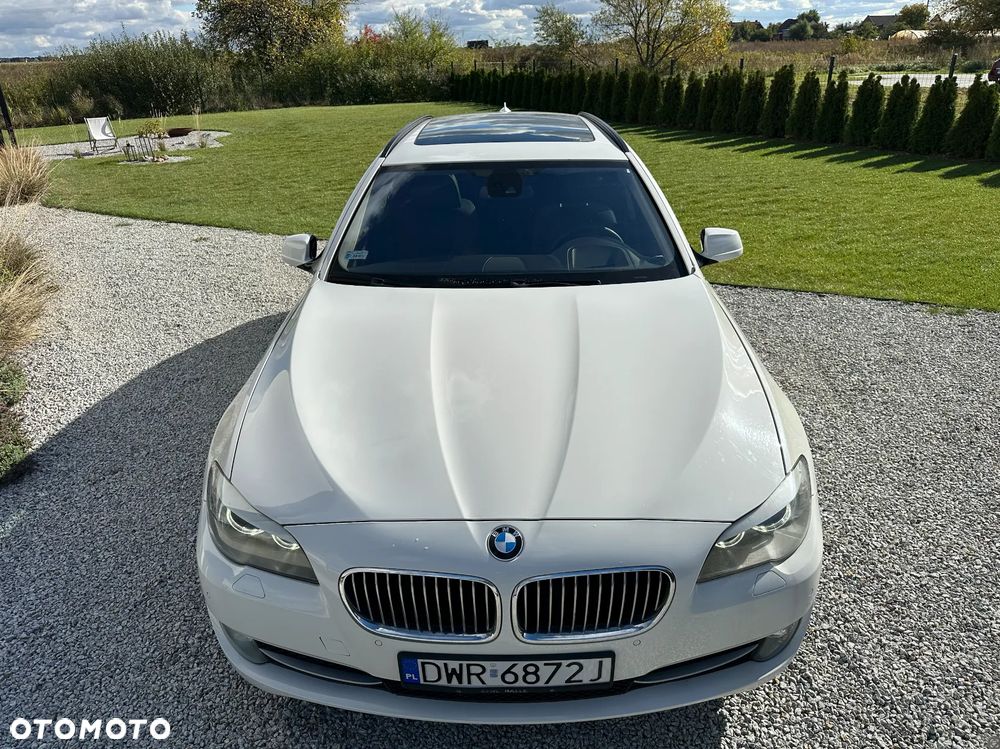 BMW Seria 5 525d xDrive - 6