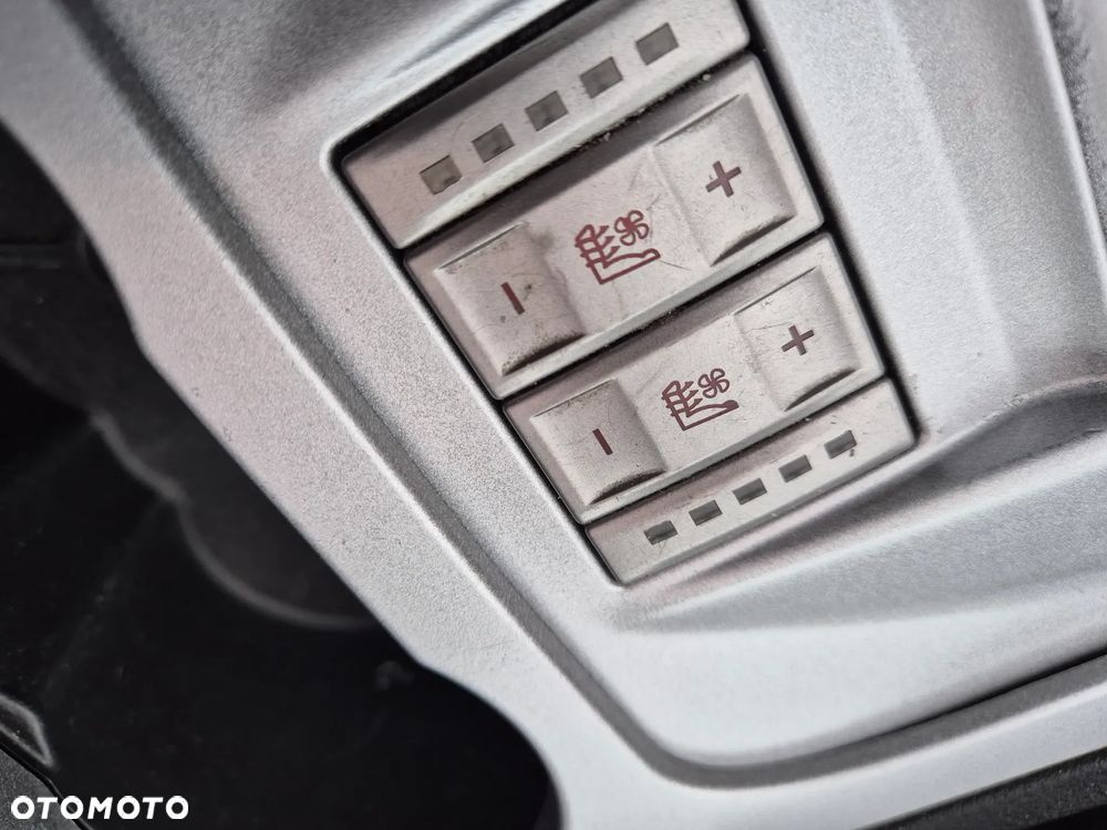 Ford S-Max 2.0 TDCi Titanium - 8