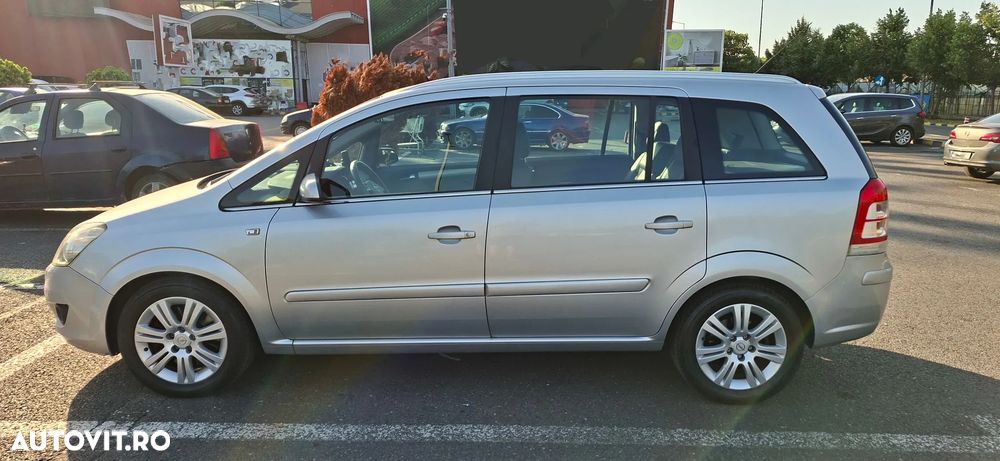 Opel Zafira 1.7 CDTI Cosmo - 4