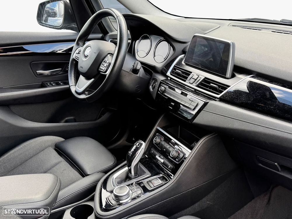 BMW 216 Gran Tourer - 7