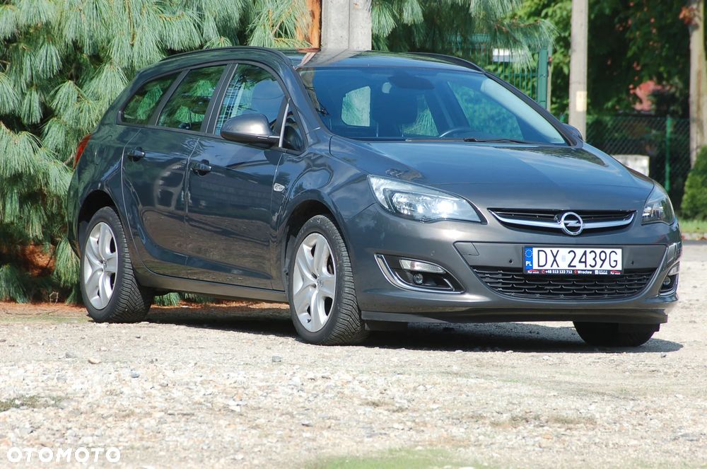 Opel Astra 1.4 Turbo Cosmo - 4