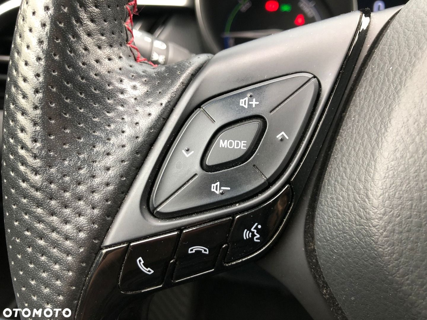 Toyota C-HR 2.0 Hybrid GR Sport - 31