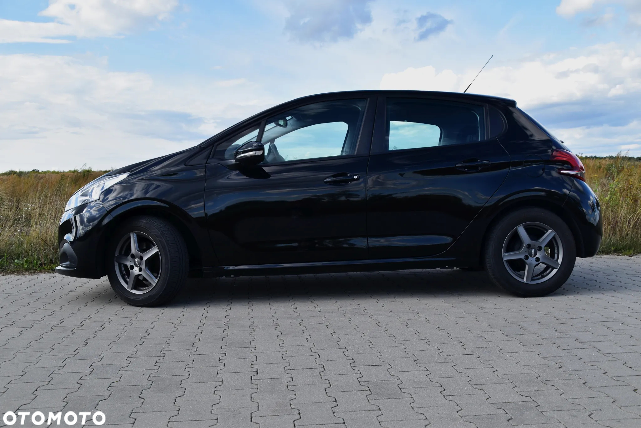 Peugeot 208 1.2 PureTech Allure - 3