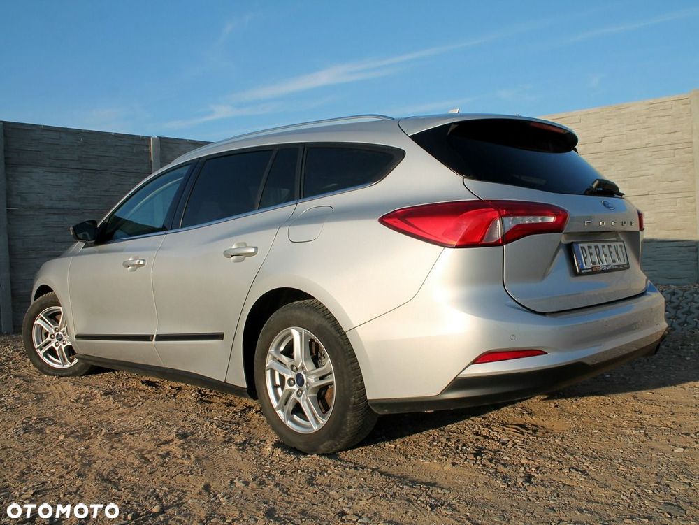 Ford Focus - 22