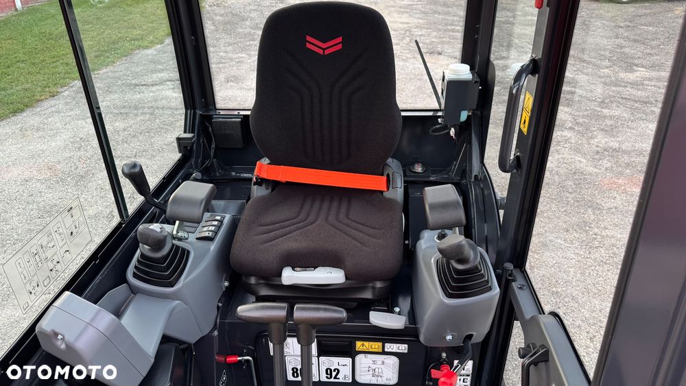 Yanmar SV22 / rok prod. 2021 / liczba godzin 42 / zakupiona w polskiej sieci dealerskiej / komplet 3 łyżek / stan idealny / - 13
