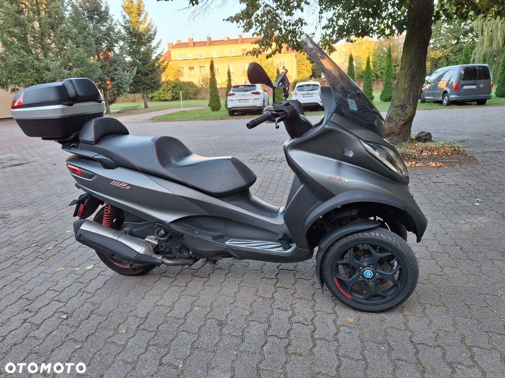 Piaggio MP-3 - 1