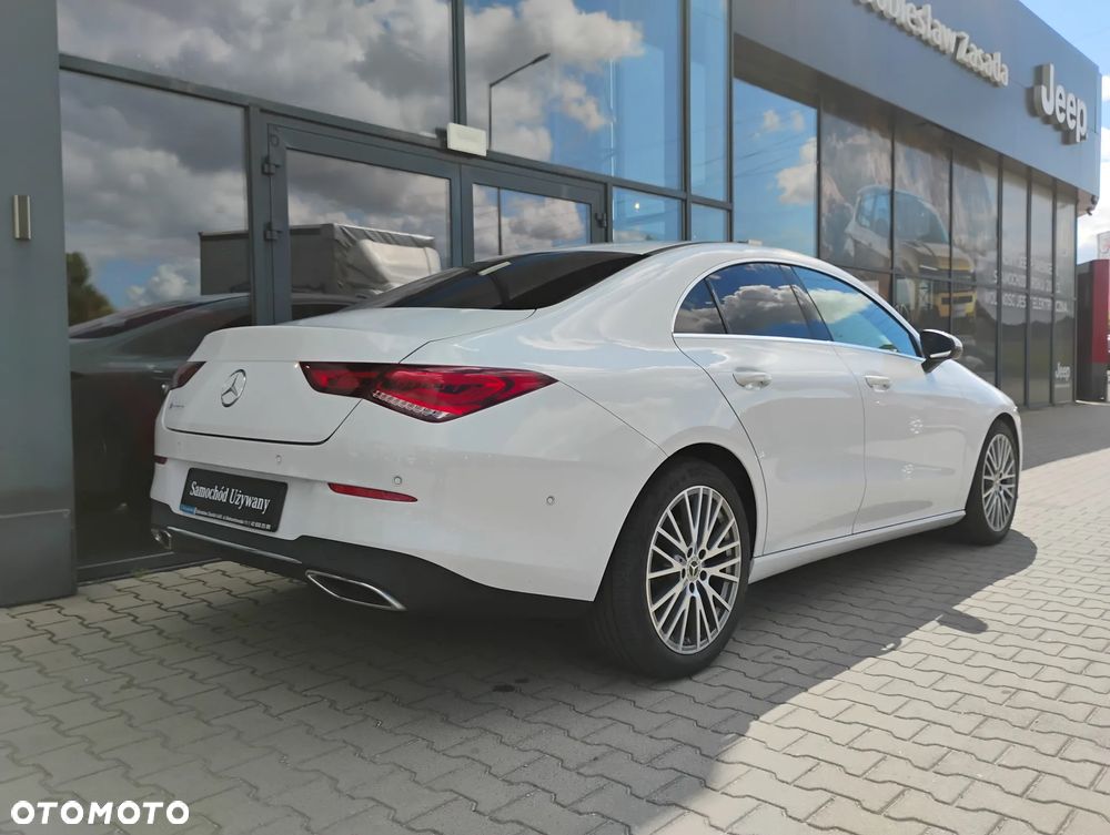 Mercedes-Benz CLA 180 Progressive 7G-DCT - 23