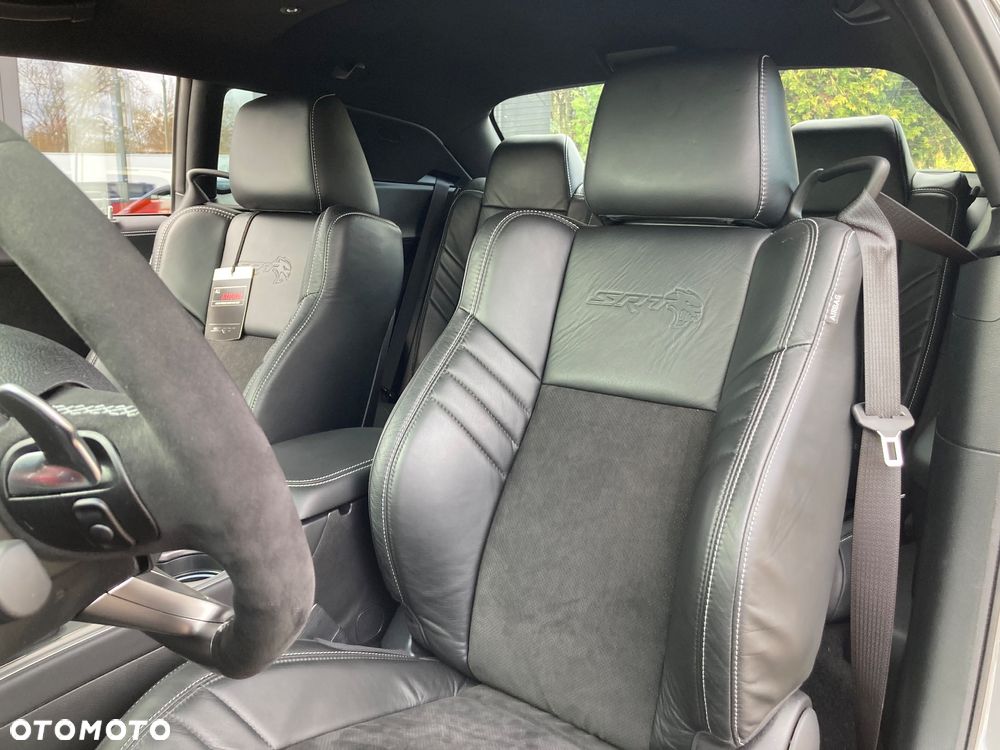 Dodge Challenger 6.2 Hellcat Widebody - 38