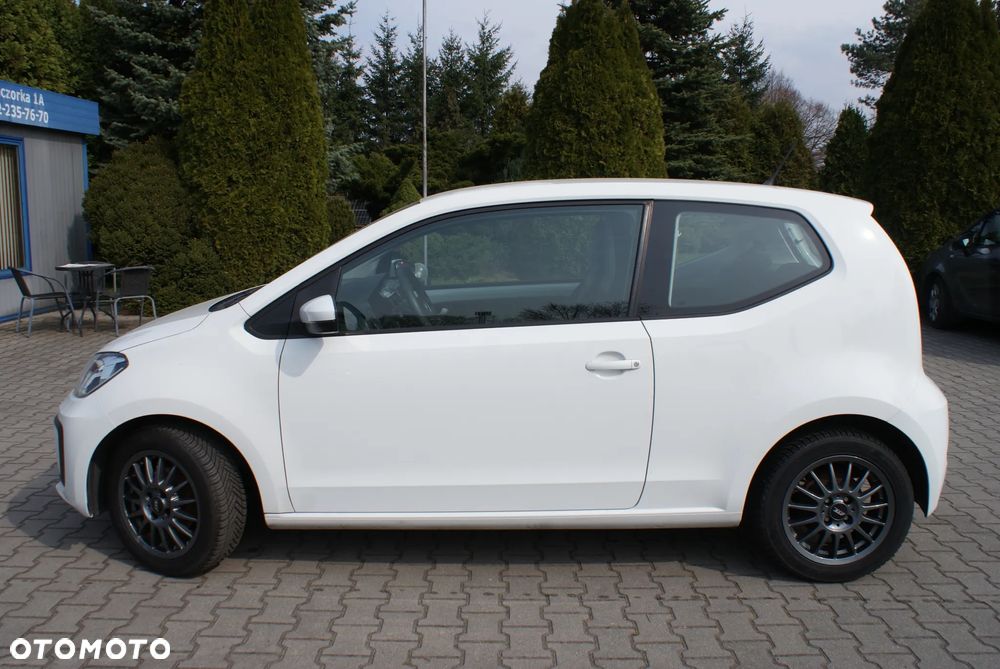 Volkswagen up! - 3
