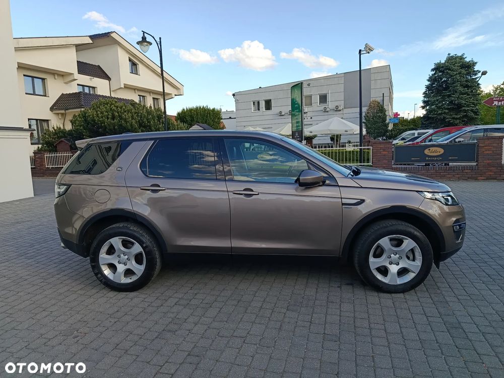 Land Rover Discovery Sport TD4 HSE Luxury - 10
