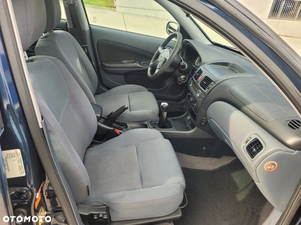 Nissan Almera 1.5 acenta - 14