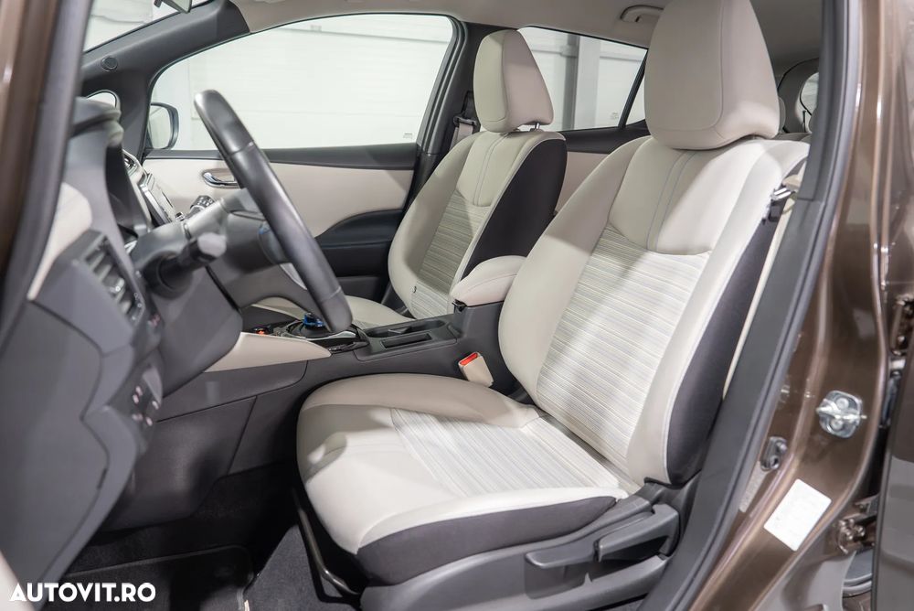 Nissan LEAF 40 kWh ACENTA - 10