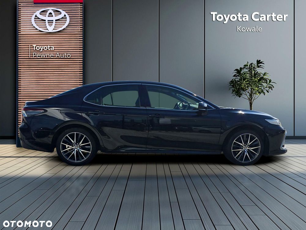 Toyota Camry 2.5 Hybrid Executive CVT - 8
