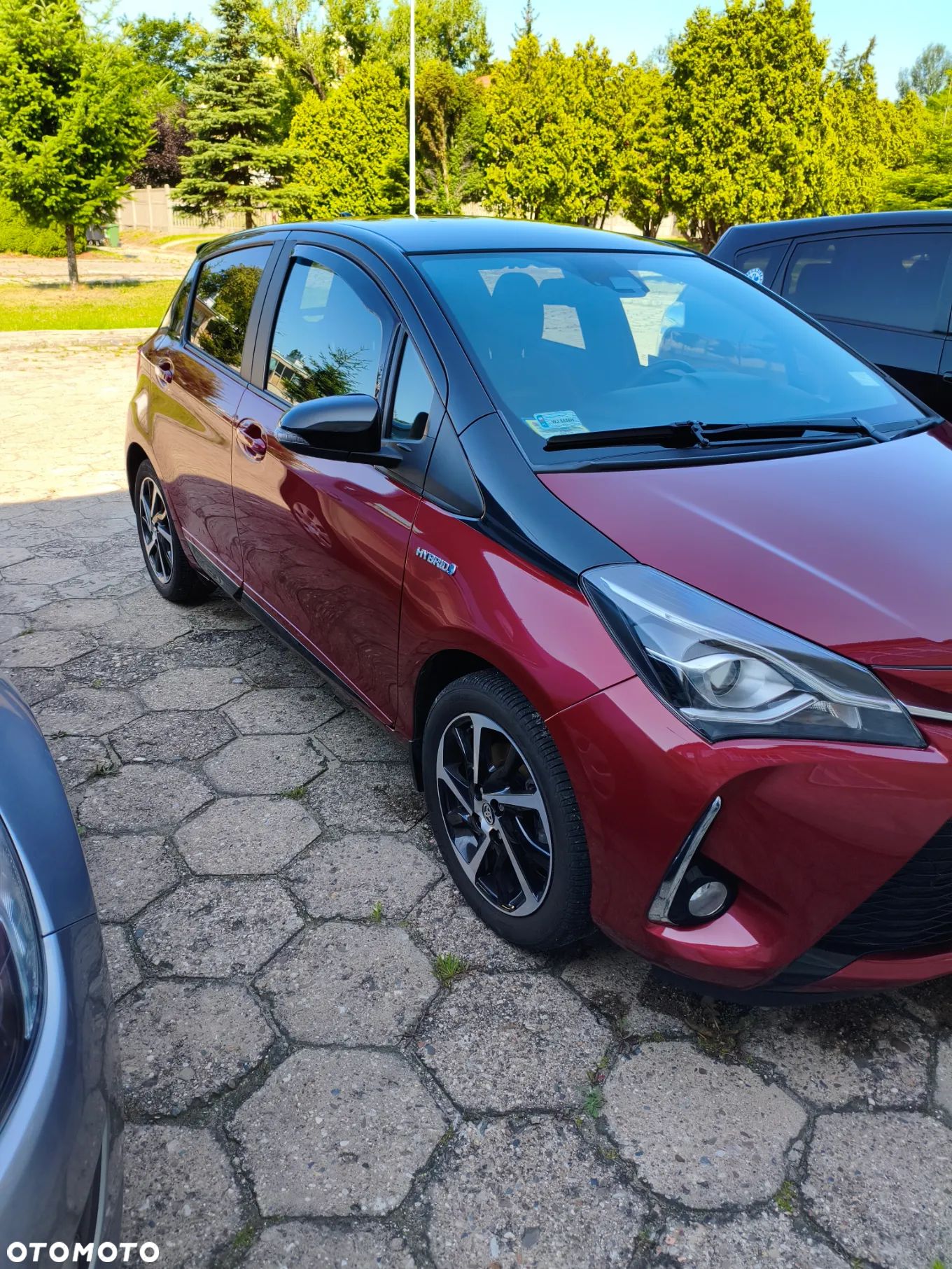 Toyota Yaris Hybrid 100 Selection - 1