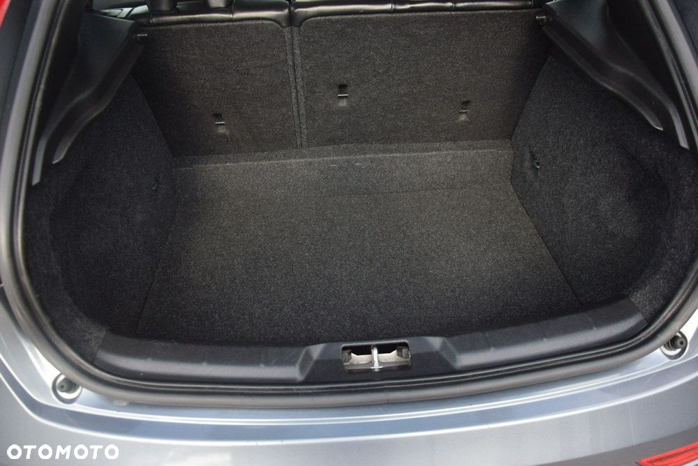 Volvo V40 D4 Drive-E R-Design Kinetic - 21
