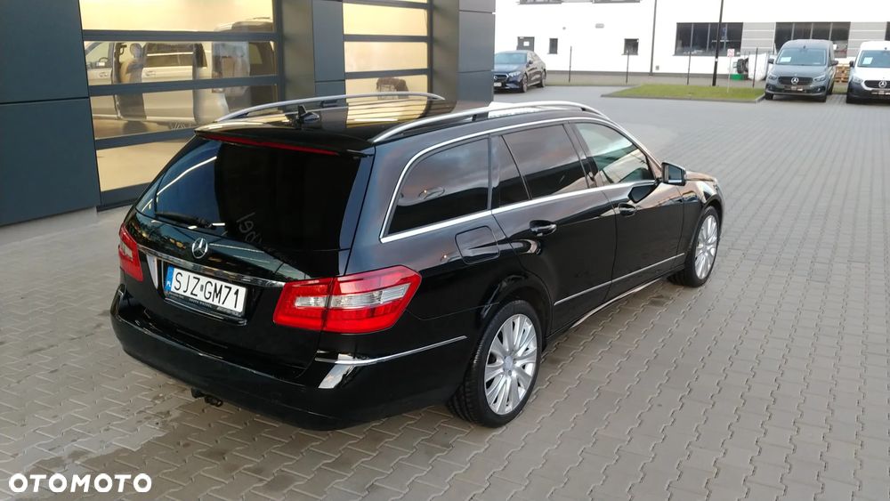 Mercedes-Benz Klasa E 250 CDI 4-Matic Elegance - 14