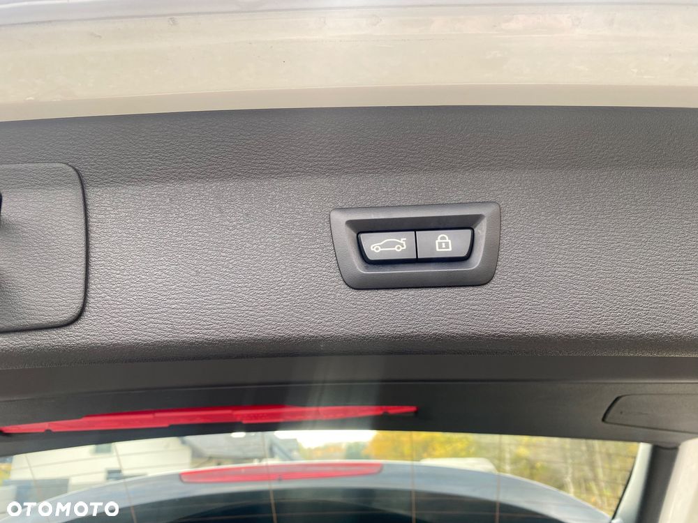 BMW X1 sDrive18i M Sport - 22