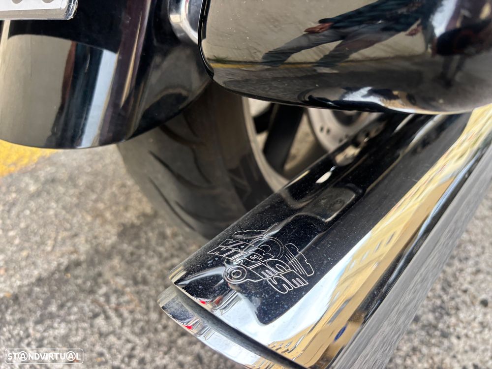 Harley-Davidson FL Switchback - 16