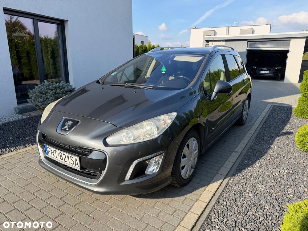 Peugeot 308 2011 photo 3
